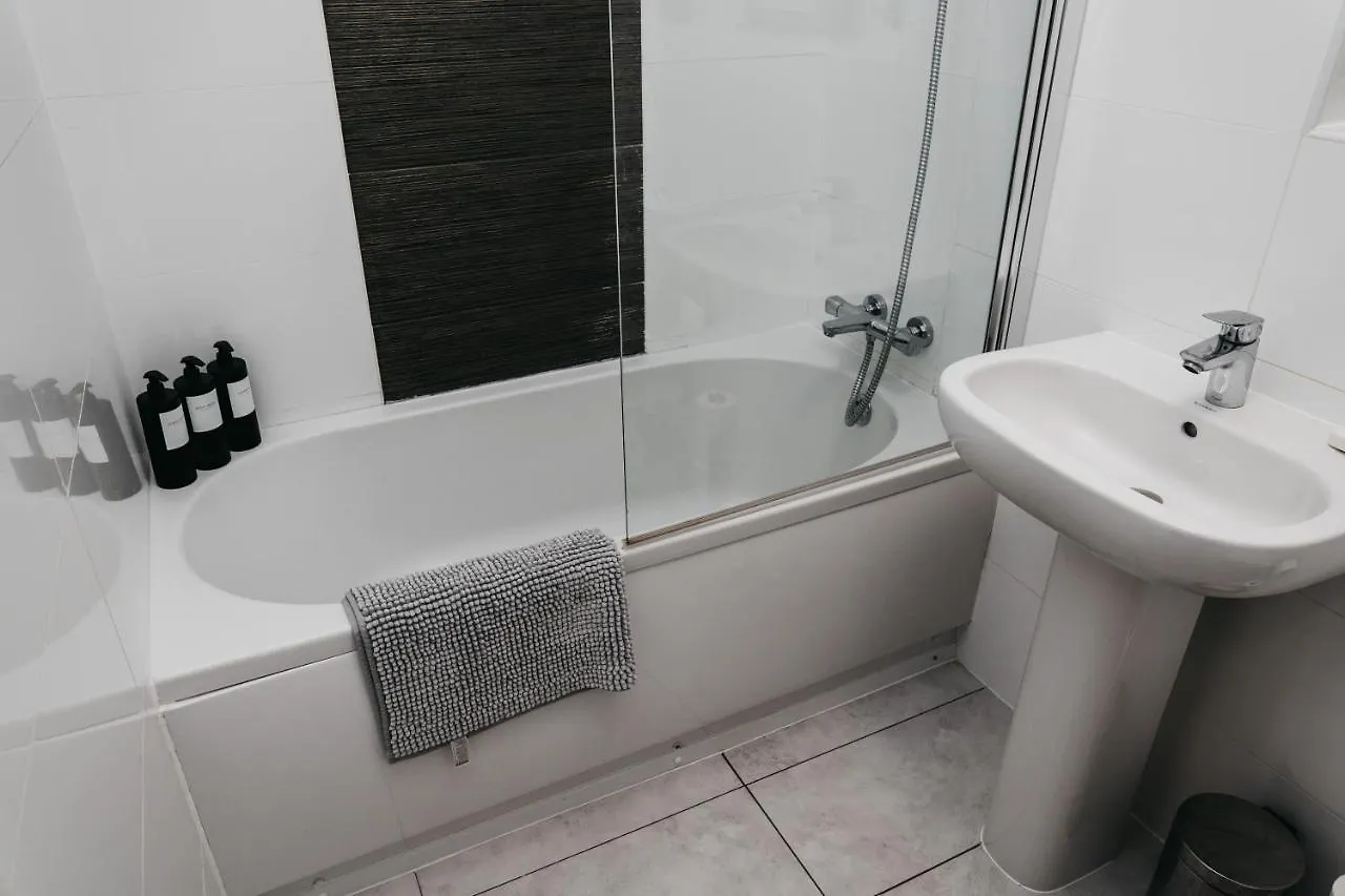 Central Charm Stunning 1 Bedroom Apartment Sleeps 4 Σέφιλντ